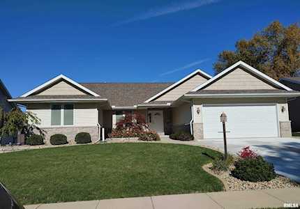 1106 Westminster Dr Washington, IL 61571