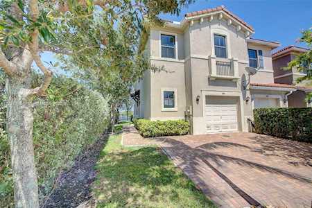 3390 NW 11th Ave #3390 Pompano Beach, FL 33064