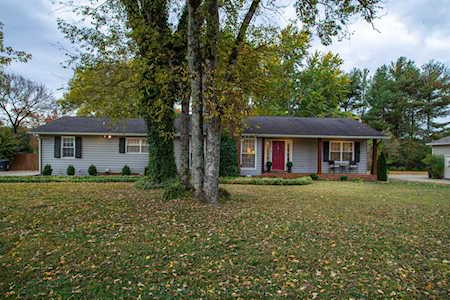 2405 Racquet Club Dr Murfreesboro, TN 37128