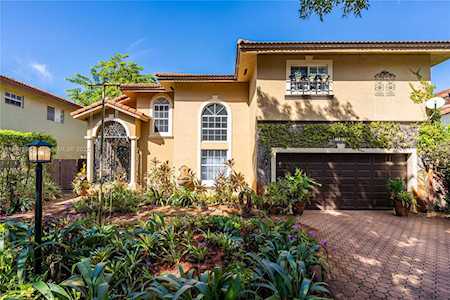 15813 SW 43rd St Miami, FL 33185