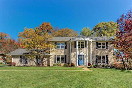 15237 Denwoods Dr Chesterfield, MO 63017