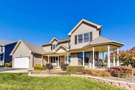 766 Wintergreen Ct Aurora, IL 60504