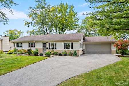 330 Lincoln St Hoffman Estates, IL 60169