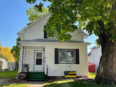 1223 S Chestnut Ave Green Bay, WI 54304