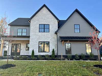 5709 Eaglemont Dr Murfreesboro, TN 37129