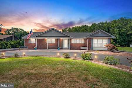 335 Pittsfield St E Pennsville, NJ 08070