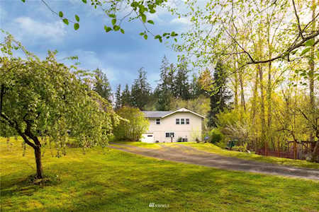 395 NW Blomster Way Poulsbo, WA 98370