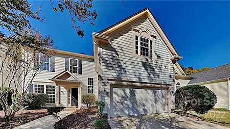 6641 Allness Glen Ln Charlotte, NC 28269