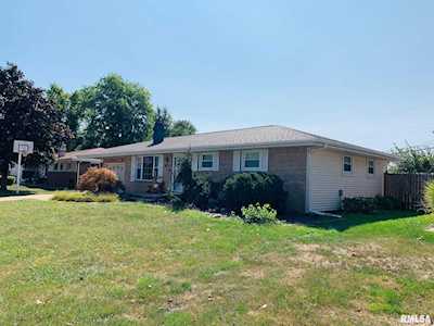 130 E Idlewood St Morton, IL 61550
