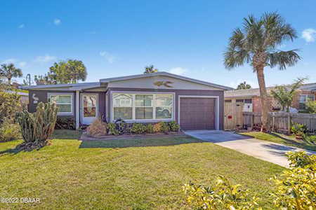352 Woodland Avenue Daytona Beach, FL 32118