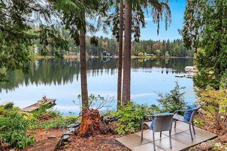 3205 E Ames Lake Dr NE Redmond, WA 98053