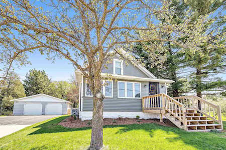 3196 Lakeview Dr Suamico, WI 54713