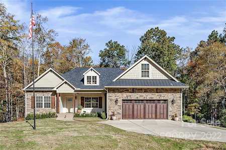 345 Woodland Glen Rd Lake Wylie, SC 29710
