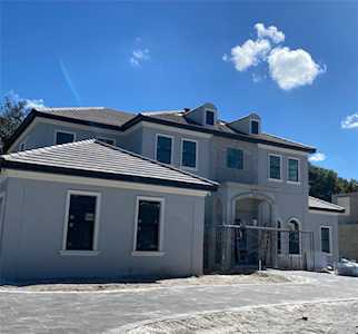 16109 Orbita De Avila Tampa, FL 33613