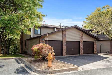 2436 Mendelssohn Lane N Golden Valley, MN 55427