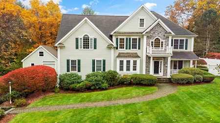2 Fieldstone Terrace Chelmsford, MA 01824