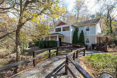 23 Catawba St Asheville, NC 28801