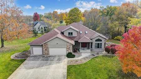 2368 S Paxton Drive Warsaw, IN 46580
