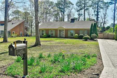 1349 Carolyn Dr Virginia Beach, VA 23451