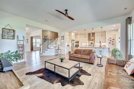 643 Daventry Ct Clover, SC 29710
