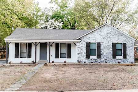 6167 Blue Willow Cv Memphis, TN 38141