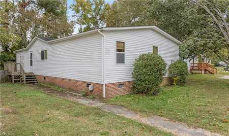 240 Burnetts Way Suffolk, VA 23434
