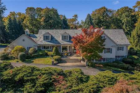 384 Woodlands Road Harrison, NY 10528