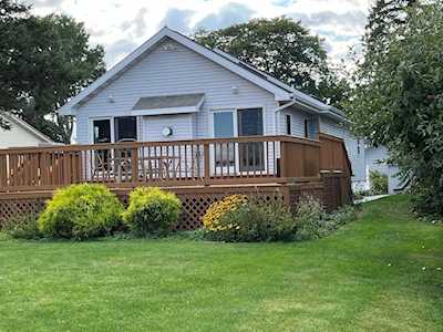 985 Bavarian Ct Oshkosh, City of Oshkosh, WI 54901