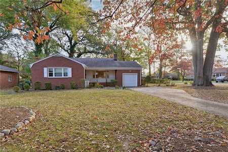 202 Woodroof Rd Newport News, VA 23606