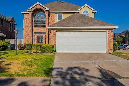 2550 Melissa Court Carrollton, TX 75006