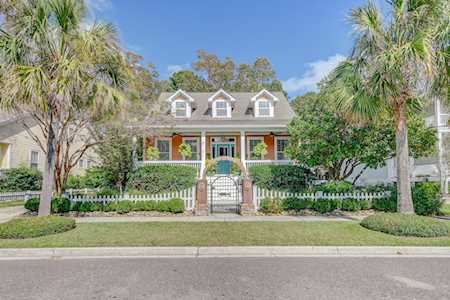 2226 Sandy Point Ln Mount Pleasant, SC 29466