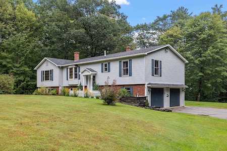95 Hunkins Pond Rd Sanbornton, NH 03269