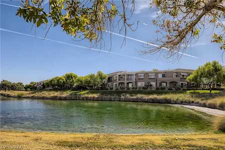 9430 Laguna Niguel Dr #203 Las Vegas, NV 89134