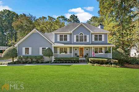 3826 Riverbank Drive SW Lilburn, GA 30047