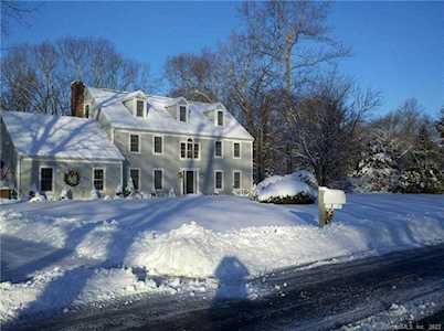 6 Jeremy Drive East Lyme, CT 06333
