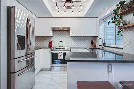 1626 Grant Ave S #D203 Renton, WA 98055
