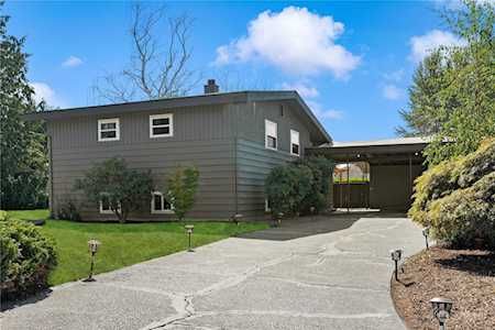 6151 S 125th St Seattle, WA 98178