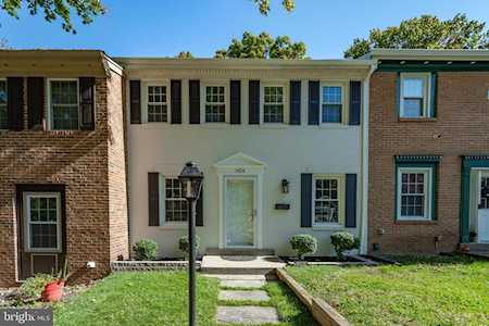 1404 Deerfield Ln Woodbridge, VA 22191