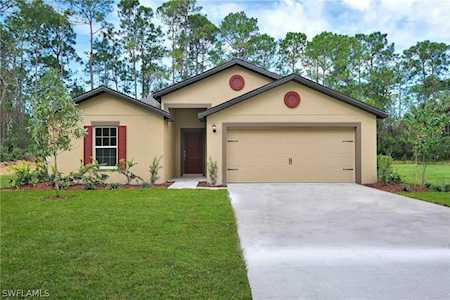 801 Franklin Ct Immokalee, FL 34142