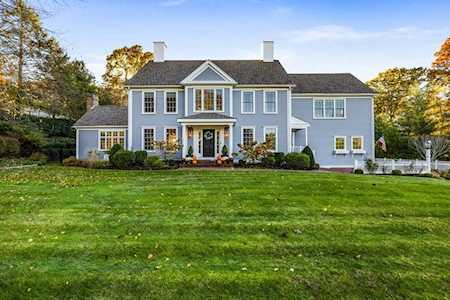 16 Pokanoket Lane Marshfield, MA 02050