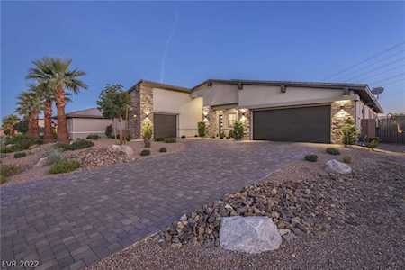 8493 Wolf Mountain Ct Las Vegas, NV 89129