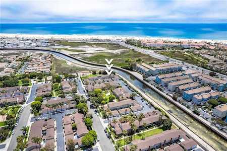 8116 Foxhall Dr Huntington Beach, CA 92646