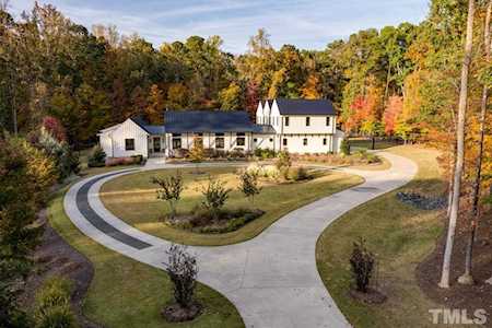 7156 Lochwood Court Chapel Hill, NC 27514
