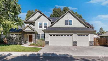2330 E Halsey Dr Eagle, ID 83616-7705
