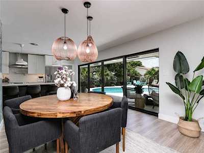 2117 NE 62nd St Fort Lauderdale, FL 33308