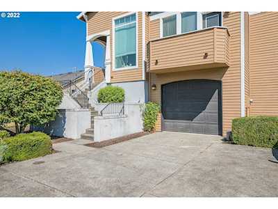 8652 SE Diamond Creek CT Happy Valley, OR 97086
