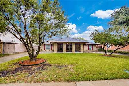 2719 N Surrey Drive Carrollton, TX 75006