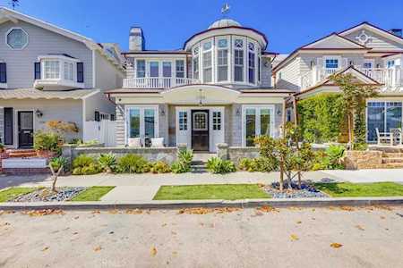 1733 Miramar Dr Newport Beach, CA 92661
