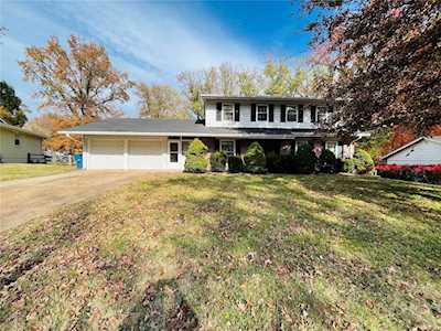 13017 Ambois Dr St Louis, MO 63141