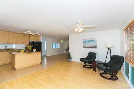 529 Kekupua Street Honolulu, HI 96825